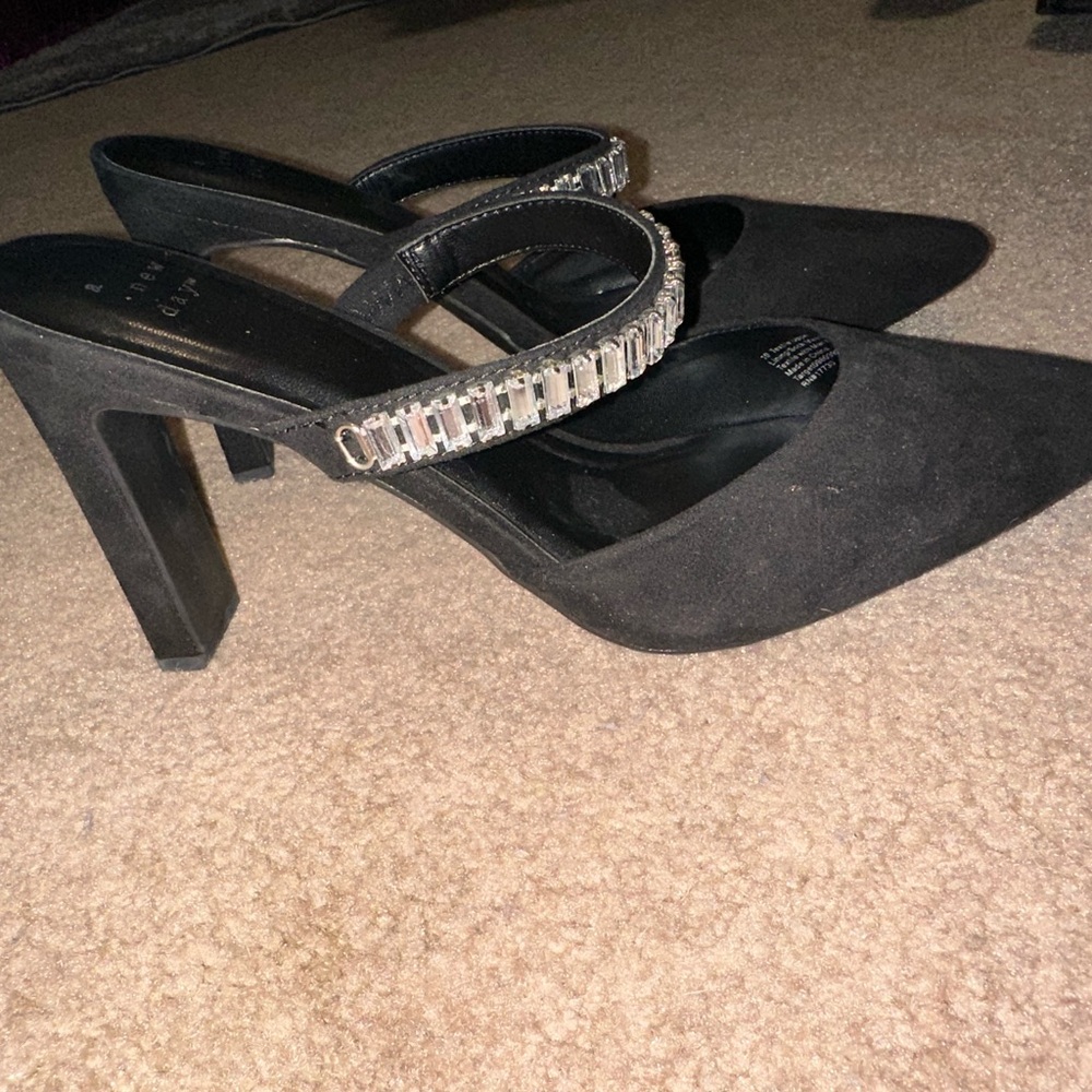A New Day Black Heels Elegant Design